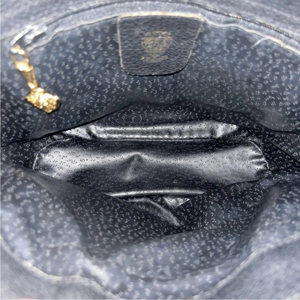 Gucci Black Shoulder Bag with Red and Green Accents - Picture 12 of 16